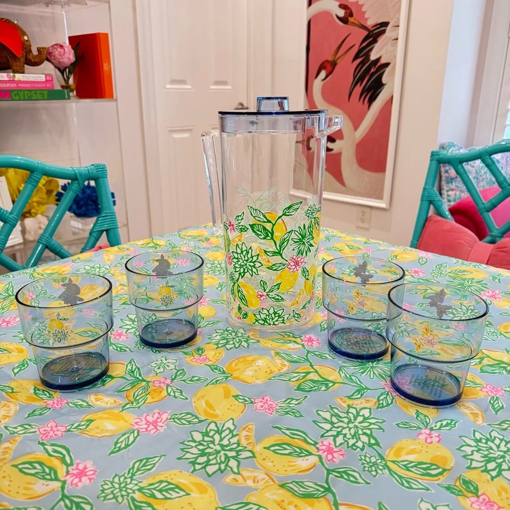 NWT Lilly Pulitzer Make Lemonade Pitcher & Cup Set